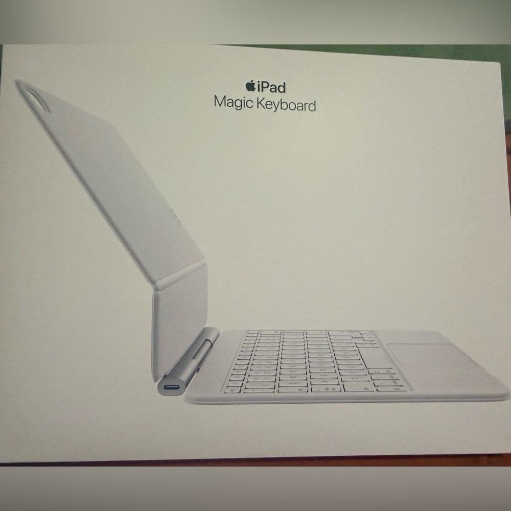Apple iPad Magic Keyboard White